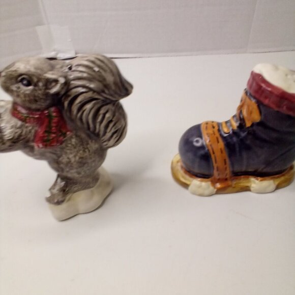 Squirrel Ice Skate Boot Salt Pepper Shakers Ceramic Chipped - Picture 8 of 16